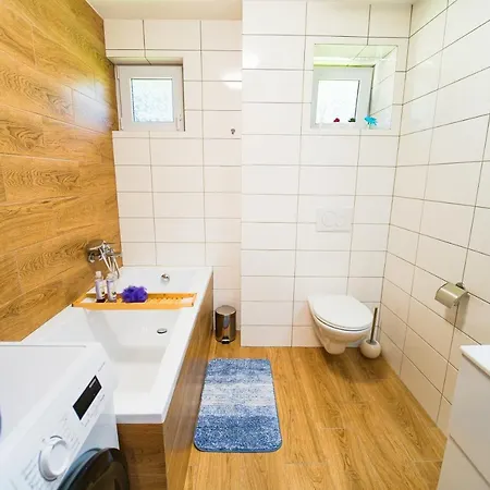 Marketka Apartment *