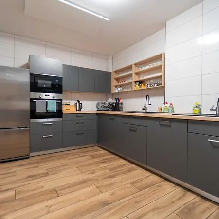 Marketka Apartment